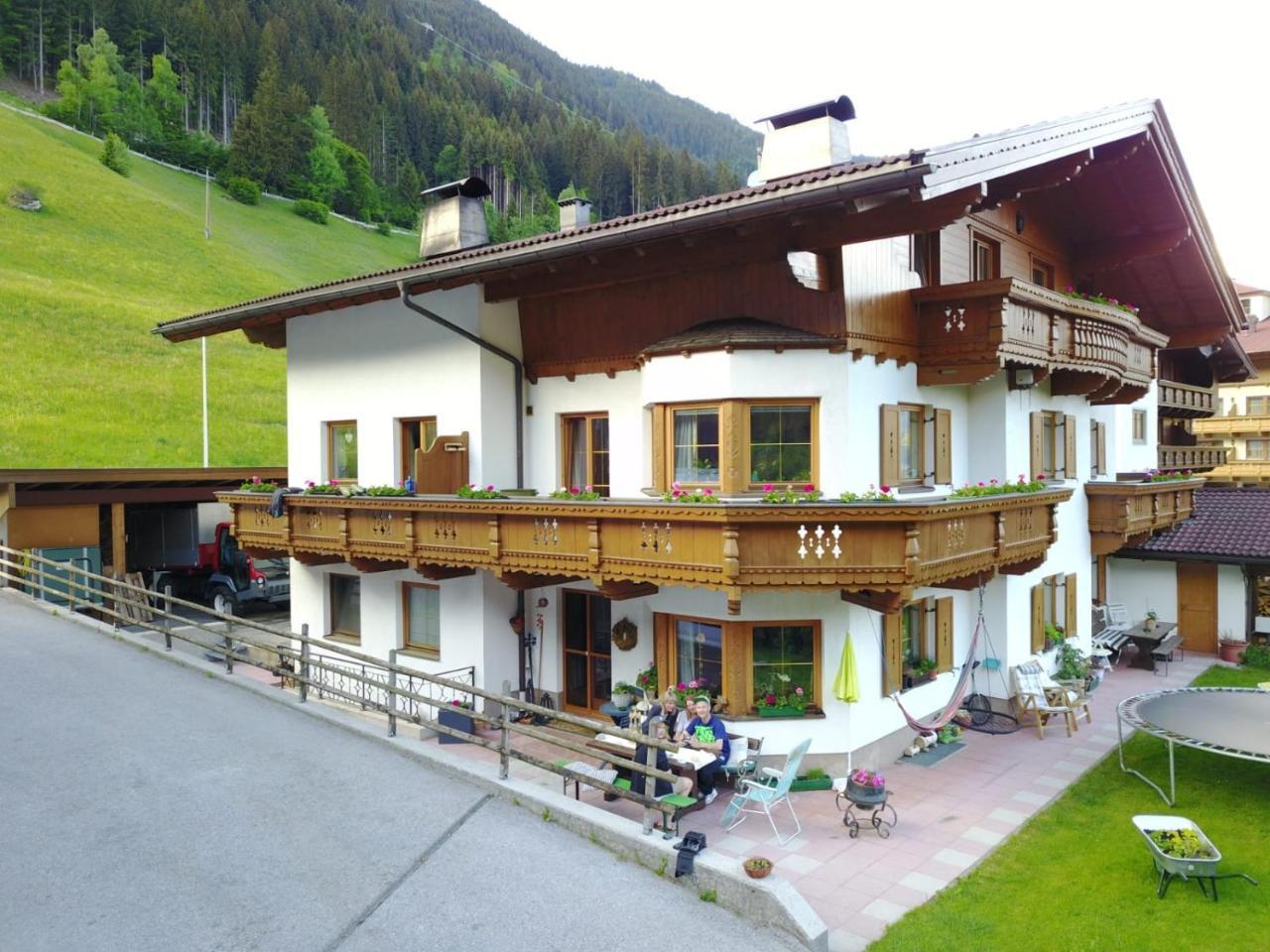 Zellerhof Apartment Finkenberg Exterior photo